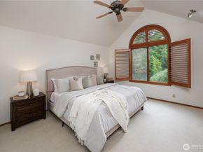 11423 NE 104th Street, Kirkland WA 98033