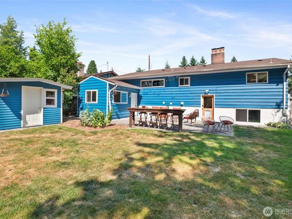 11515 7th Avenue NE, Seattle WA 98125