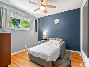 11515 7th Avenue NE, Seattle WA 98125