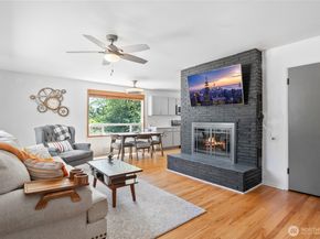 11515 7th Avenue NE, Seattle WA 98125