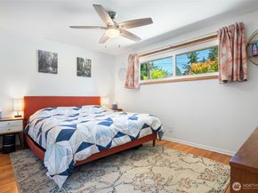 11515 7th Avenue NE, Seattle WA 98125
