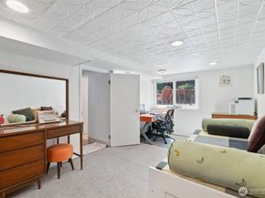 11515 7th Avenue NE, Seattle WA 98125