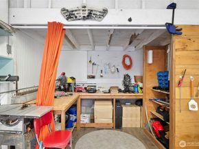 11515 7th Avenue NE, Seattle WA 98125