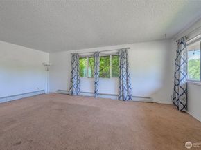 5735 NE 8th Street, Renton WA 98059