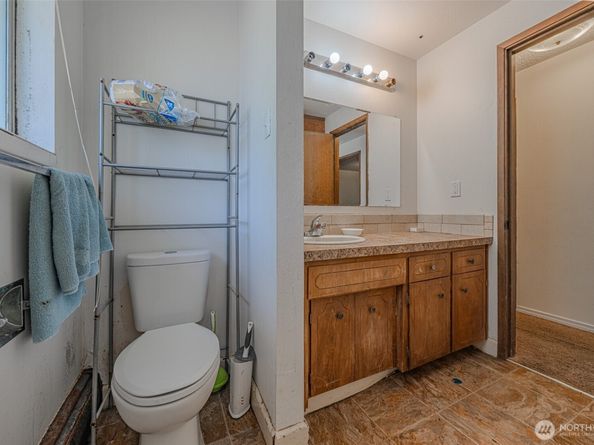 5735 NE 8th Street, Renton WA 98059