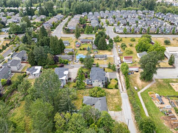 5735 NE 8th Street, Renton WA 98059
