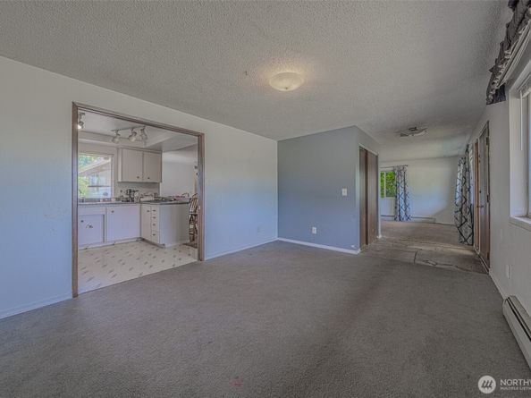 5735 NE 8th Street, Renton WA 98059