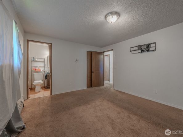 5735 NE 8th Street, Renton WA 98059
