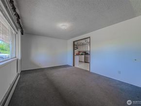 5735 NE 8th Street, Renton WA 98059