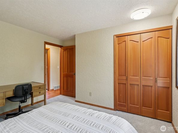 17837 Ashworth Ave N, Shoreline WA 98133
