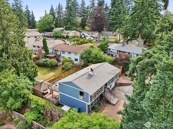 17837 Ashworth Ave N, Shoreline WA 98133