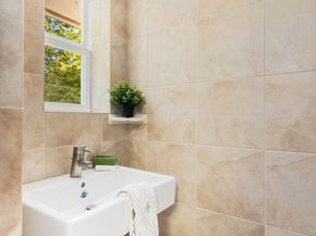 132 NE 130th Street, Seattle WA 98125