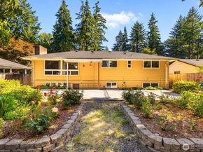 132 NE 130th Street, Seattle WA 98125