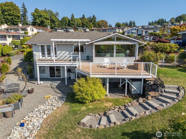 28529 10th Avenue S, Federal Way WA 98003