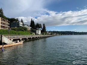 28529 10th Avenue S, Federal Way WA 98003