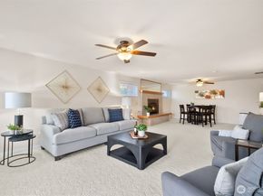 28529 10th Avenue S, Federal Way WA 98003