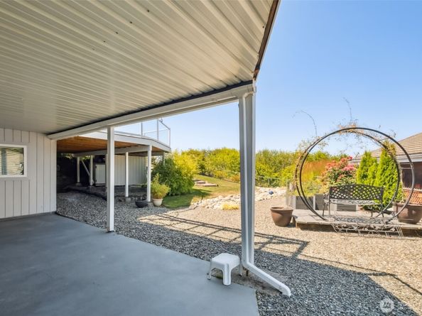 28529 10th Avenue S, Federal Way WA 98003