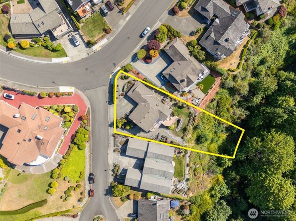 28529 10th Avenue S, Federal Way WA 98003