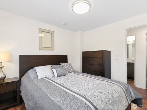 14609 SE 195th Place, Renton WA 98058