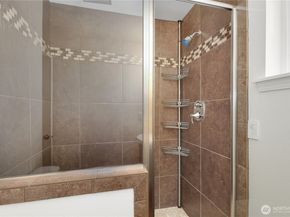 14609 SE 195th Place, Renton WA 98058