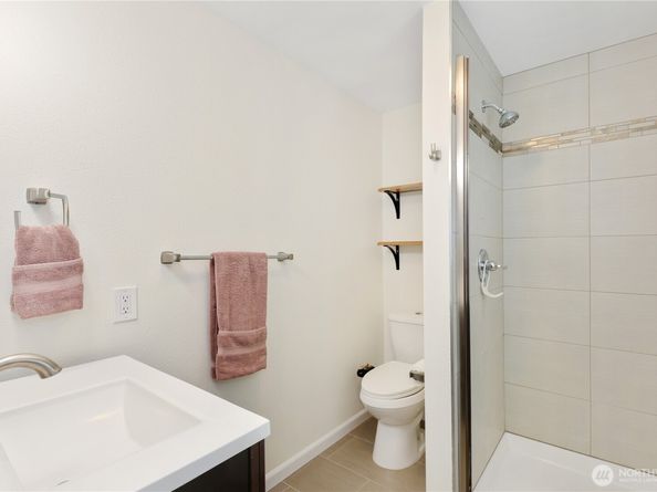 14609 SE 195th Place, Renton WA 98058