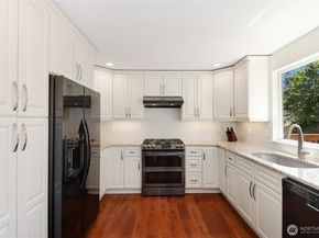 14609 SE 195th Place, Renton WA 98058
