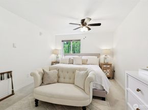 4181 W Lake Sammamish Parkway SE B301, Bellevue WA 98008