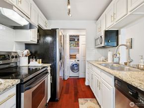 4181 W Lake Sammamish Parkway SE B301, Bellevue WA 98008