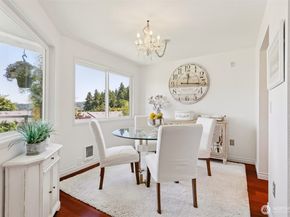 4181 W Lake Sammamish Parkway SE B301, Bellevue WA 98008