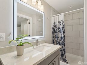 10439 SE 194th Place, Renton WA 98055
