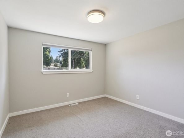 10439 SE 194th Place, Renton WA 98055