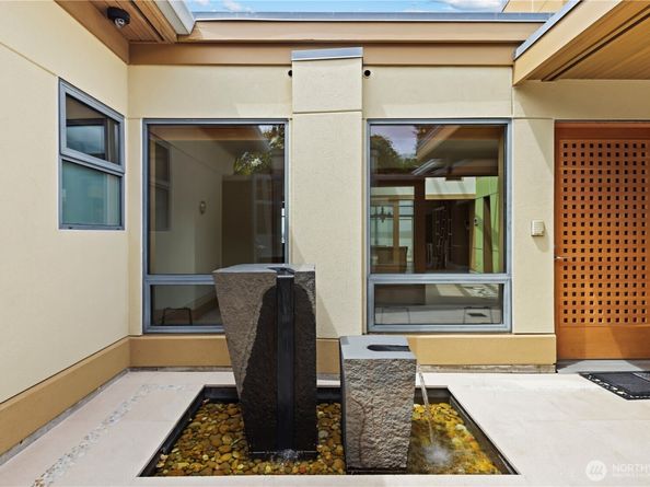 5511 104th Avenue NE, Kirkland WA 98033