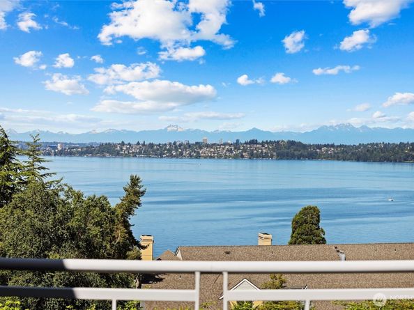 5511 104th Avenue NE, Kirkland WA 98033