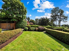5511 104th Avenue NE, Kirkland WA 98033