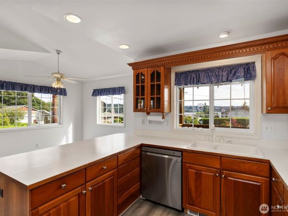 1315 Trenton Avenue, Bremerton WA 98310