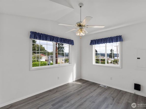 1315 Trenton Avenue, Bremerton WA 98310