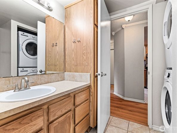 130 SW 116th Street F12, Seattle WA 98146