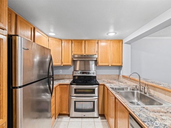 130 SW 116th Street F12, Seattle WA 98146