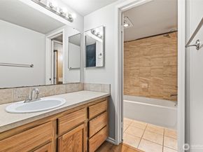 130 SW 116th Street F12, Seattle WA 98146