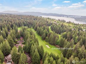 21016 NE 33rd Pl, Sammamish WA 98074