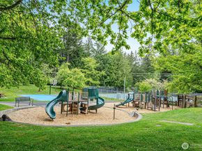 21016 NE 33rd Pl, Sammamish WA 98074