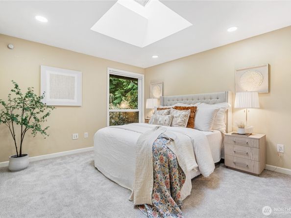21016 NE 33rd Pl, Sammamish WA 98074