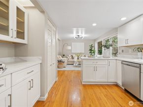 21016 NE 33rd Pl, Sammamish WA 98074