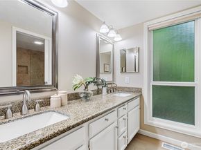 21016 NE 33rd Pl, Sammamish WA 98074
