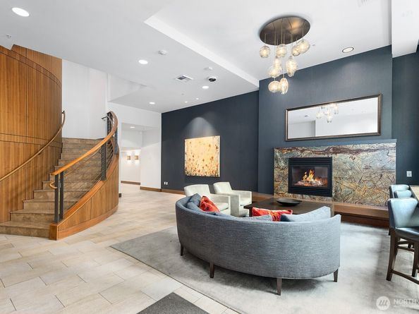910 Lenora Street S403, Seattle WA 98121