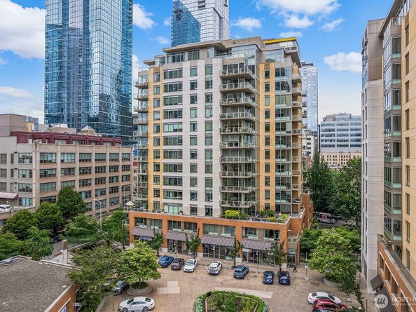910 Lenora Street S403, Seattle WA 98121