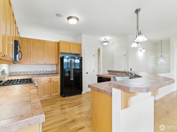 19795 4th Avenue NE, Poulsbo WA 98370