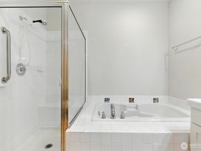 19795 4th Avenue NE, Poulsbo WA 98370
