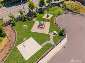 19365 139th Place SE, Renton WA 98058