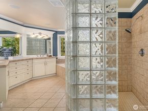 14869 NE 195th Street, Woodinville WA 98072